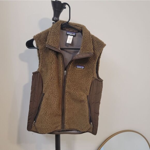 Patagonia Jackets & Blazers - Patagonia Women’s Retro Vest Medium